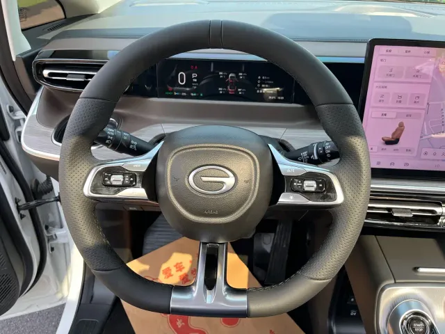 GAC Trumpchi E8 — Фото автомобиля 18