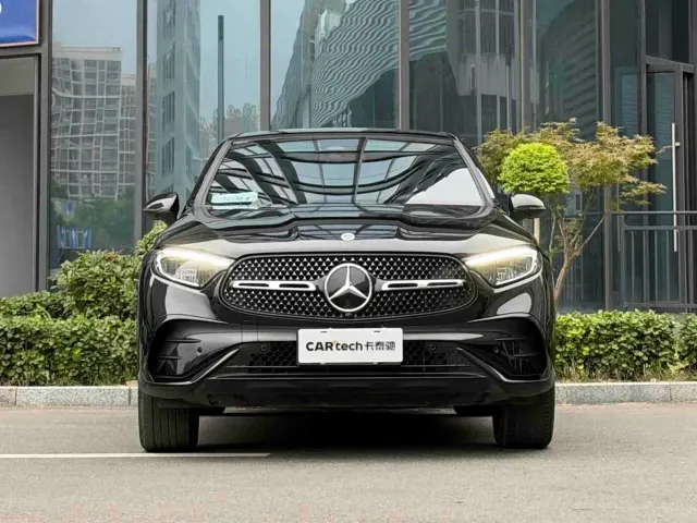 Mercedes-Benz GLC Coupe — Фото автомобиля 2
