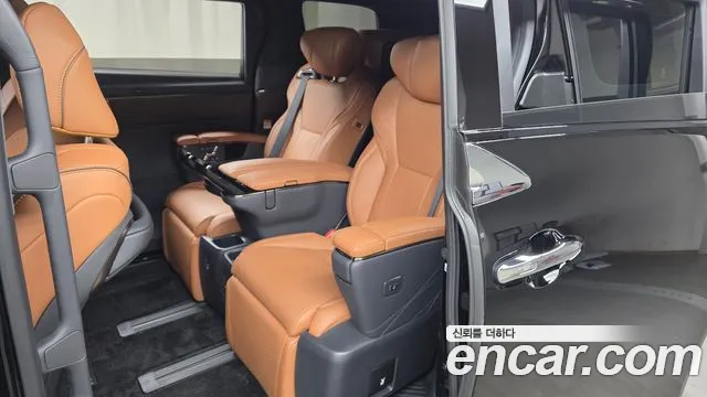 Toyota Alphard Generation 4 — Фото автомобиля 11