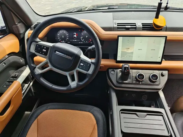 Land Rover Land Rover Defender 2024 110 3.0T P400 X-DYNAMIC HSE — Фото автомобиля 5