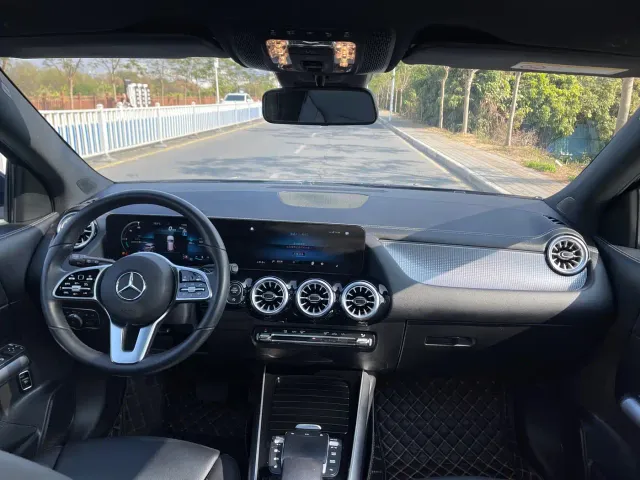 Mercedes-Benz GLA-Class — Фото автомобиля 16