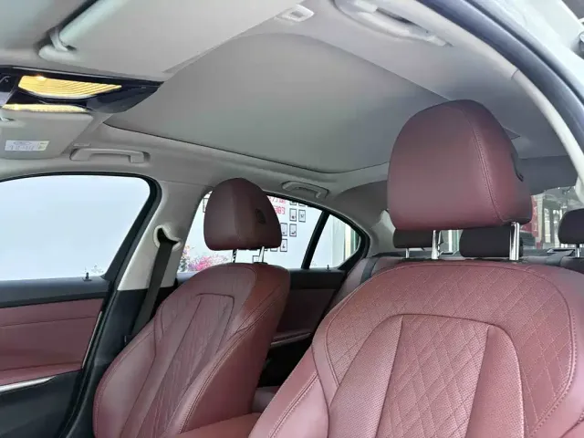 BMW BMW i3 2022 eDrive 35 L — Фото автомобиля 28