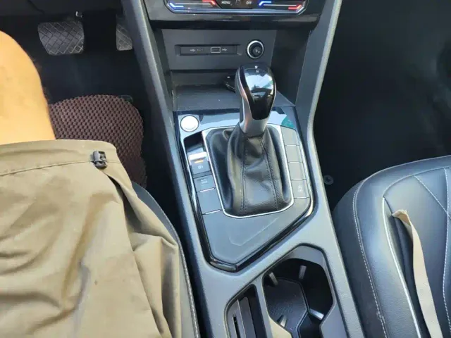 Volkswagen Tiguan L — Фото автомобиля 13