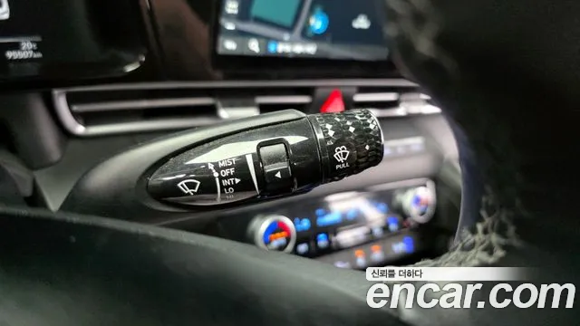 Hyundai AVANTE Avante (CN7) — Фото автомобиля 17
