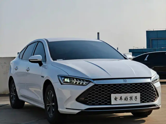 BYD Qin PLUS — Фото автомобиля 3
