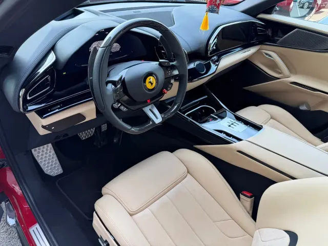 Ferrari Purosangue — Фото автомобиля 4