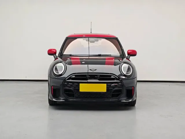 MINI John Cooper Works — Фото автомобиля 3