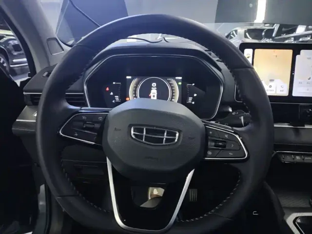 Geely Xingrui — Фото автомобиля 10