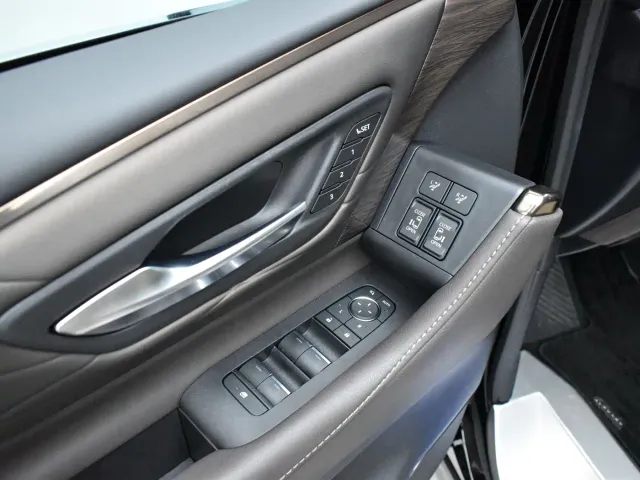 Toyota Alphard — Фото автомобиля 19