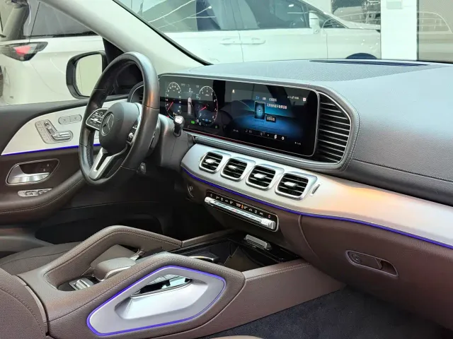 Mercedes-Benz GLE-Class — Фото автомобиля 6