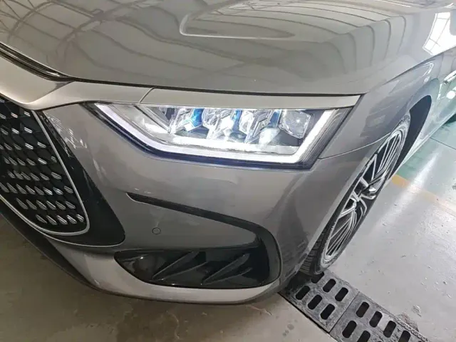 BYD Han — Фото автомобиля 23