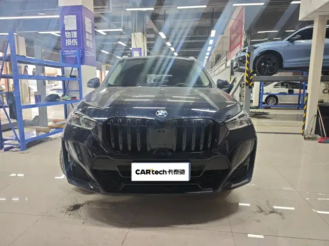 BMW X1 — Фото автомобиля 2