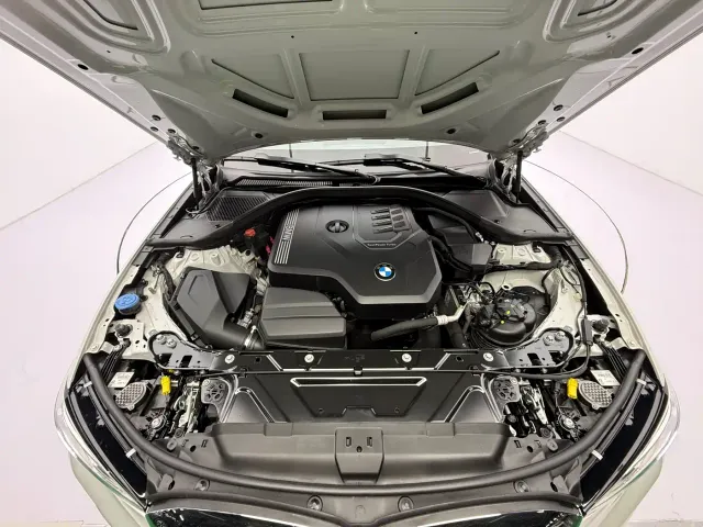 BMW 3 Series — Фото автомобиля 8