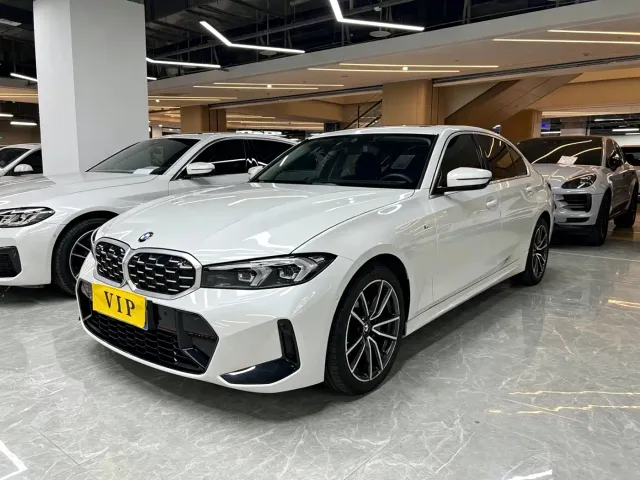 Фотография автомобиля — BMW 3 Series