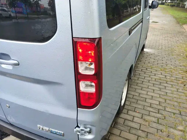 Wuling Yangguang — Фото автомобиля 7