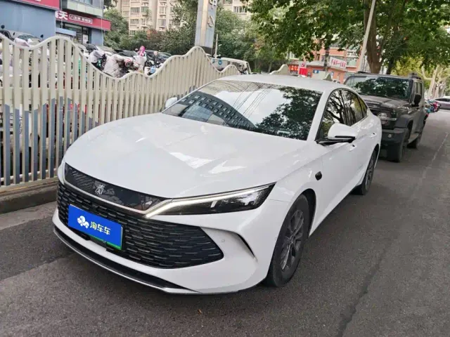Фотография автомобиля — BYD Qin L