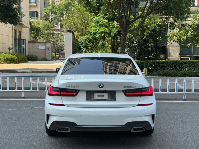 BMW 3 Series — Фото автомобиля 9