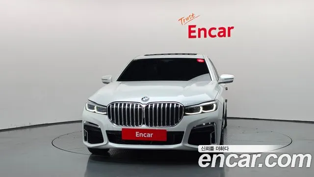 BMW 7 Series — Фото автомобиля 3