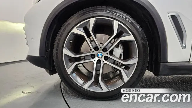 BMW X5 — Фото автомобиля 5