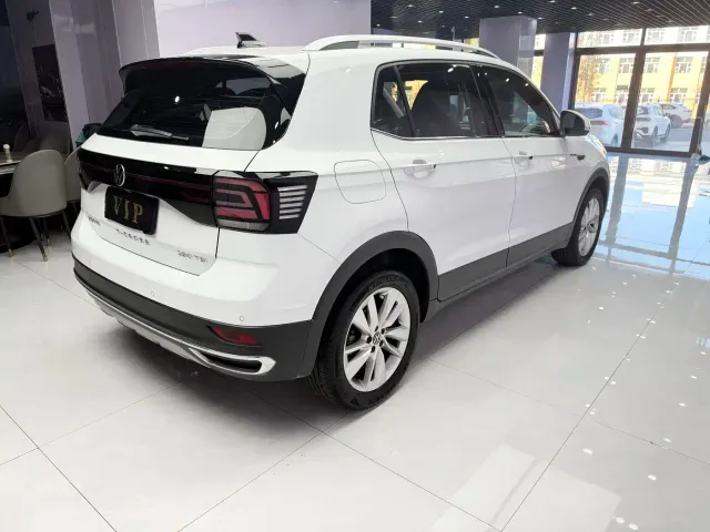 Volkswagen T-Cross — Фото автомобиля 5