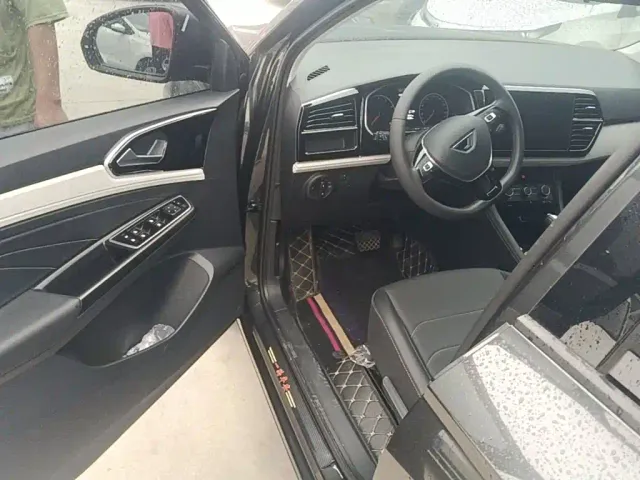 Jetta VS5 — Фото автомобиля 15