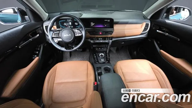 Kia Seltos Новый Seltos Бензин 1.6 Turbo 4WD — Фото автомобиля 2