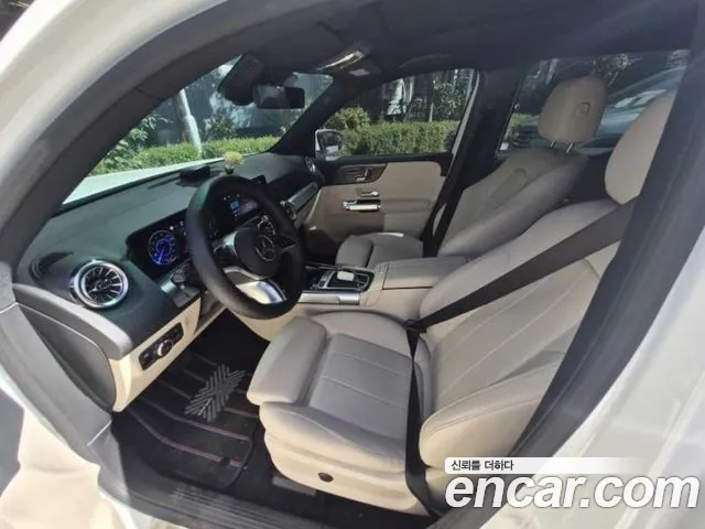 Mercedes-Benz EQB X243 — Фото автомобиля 6