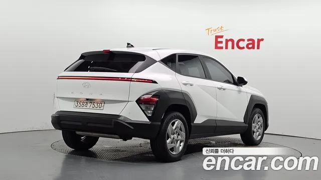Hyundai Kona — Фото автомобиля 2