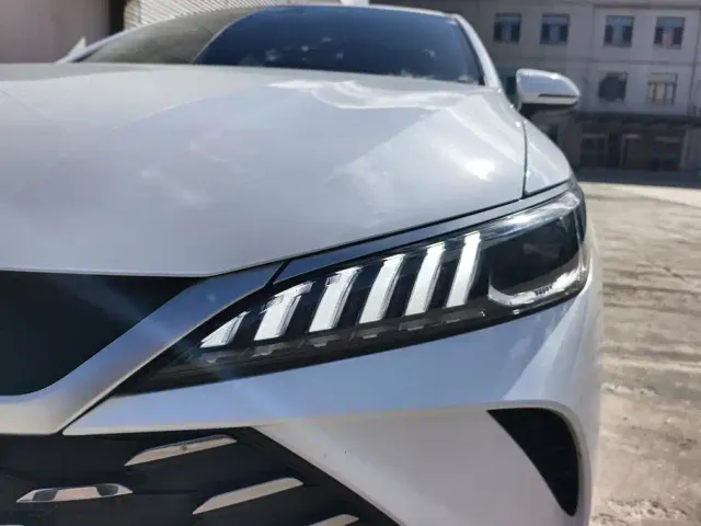 BYD Qin PLUS — Фото автомобиля 5