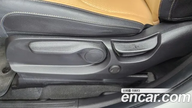 Kia Canival Carnival 4 поколение 9 мест Prestige — Фото автомобиля 29