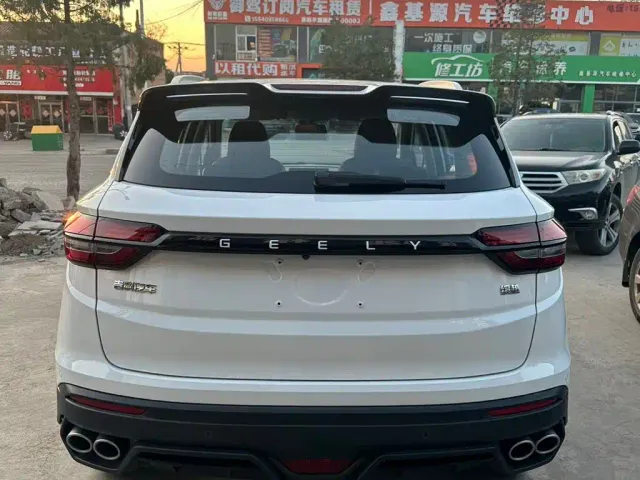 Geely Binyue — Фото автомобиля 4