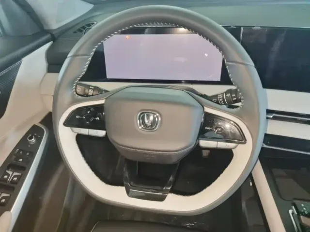 Changan CS75 Plus — Фото автомобиля 10
