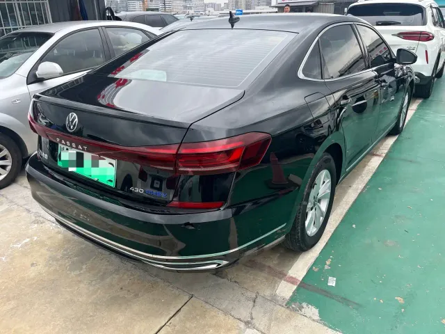 Volkswagen Passat — Фото автомобиля 8
