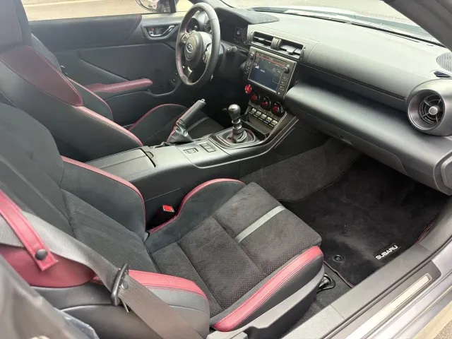 Subaru BRZ — Фото автомобиля 7