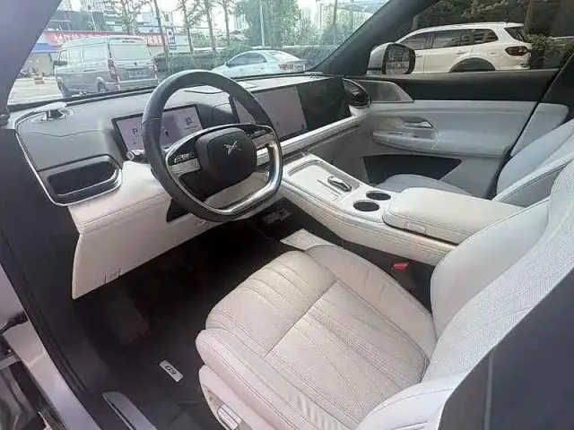 Xpeng G9 — Фото автомобиля 13