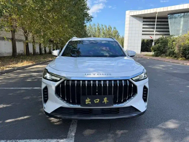 Jetour X70 Plus — Фото автомобиля 2