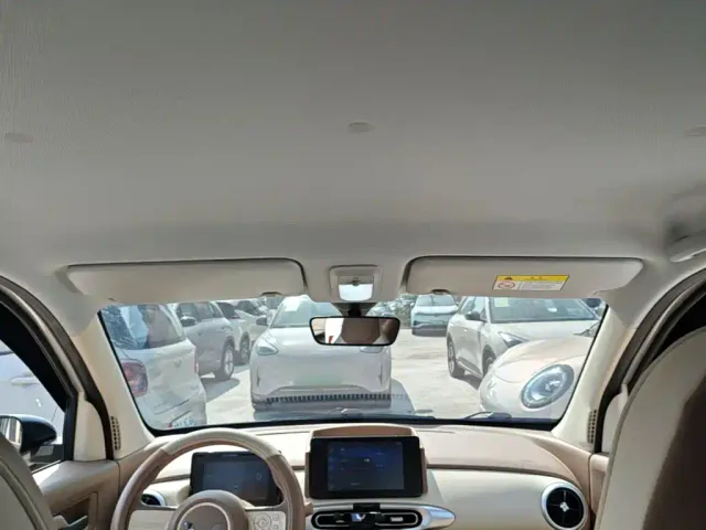Wuling Hongguang Mini EV — Фото автомобиля 17