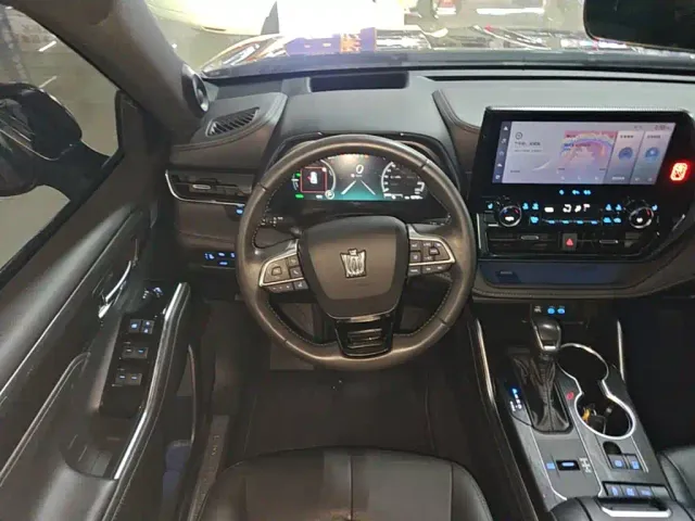 Toyota Crown Kluger — Фото автомобиля 10