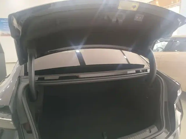 BYD Seal — Фото автомобиля 18