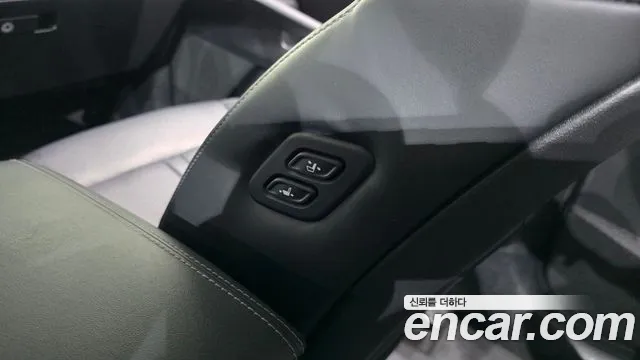 Kia Sorento Sorento 4-е поколение Дизель 2.2 2WD — Фото автомобиля 30