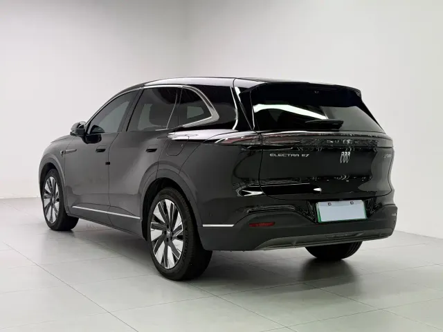 Buick Zhijing E7 — Фото автомобиля 5