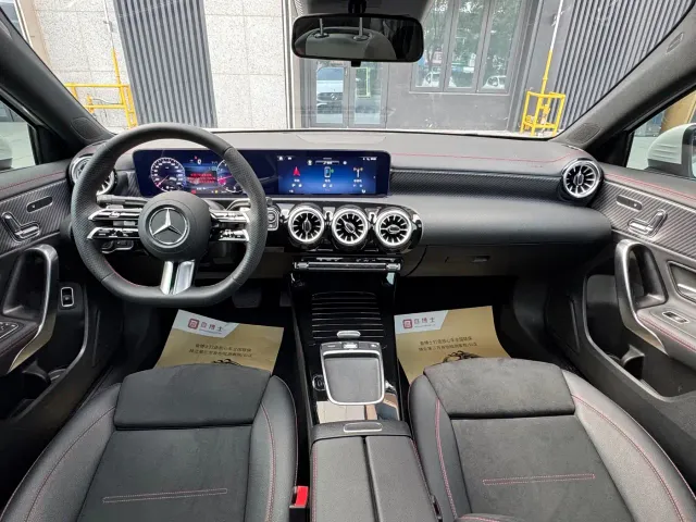 Mercedes-Benz A-Class — Фото автомобиля 5