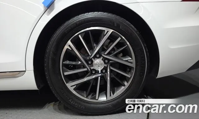 Hyundai Grandeur New — Фото автомобиля 6