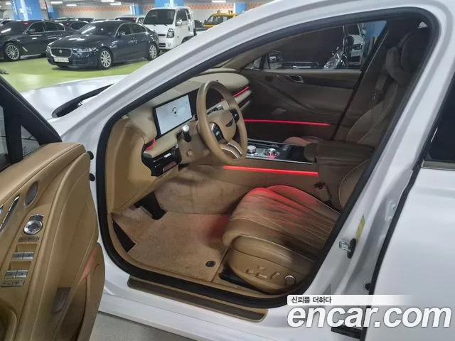 Genesis G80 Бензин 2.5 турбо AWD — Фото автомобиля 10