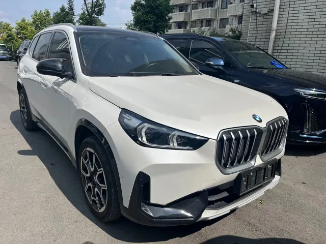 BMW X1 — Фото автомобиля 3