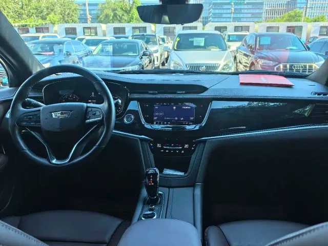 Cadillac XT6 — Фото автомобиля 10