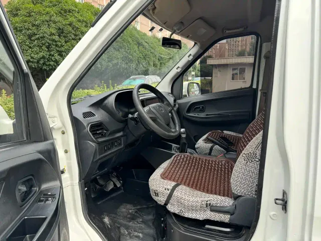 Changan Ruixing EM80 — Фото автомобиля 14