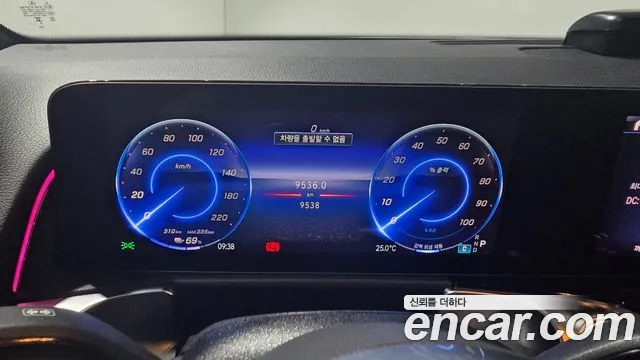 Mercedes-Benz EQB X243 — Фото автомобиля 16