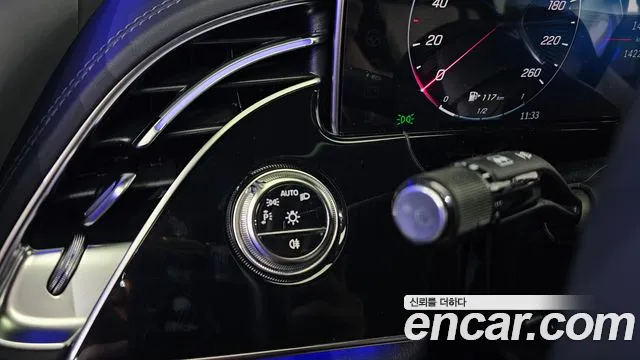 Mercedes-Benz E-Class — Фото автомобиля 19