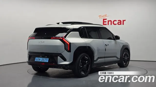 Kia EV3 — Фото автомобиля 2